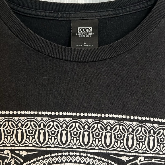 Obey t shirt - Picture 2 of 2